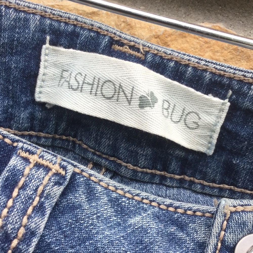 Fashion bug embroidered jeans cowgirl boho rodeo travel farmer’s market rodeo - Picture 4 of 9